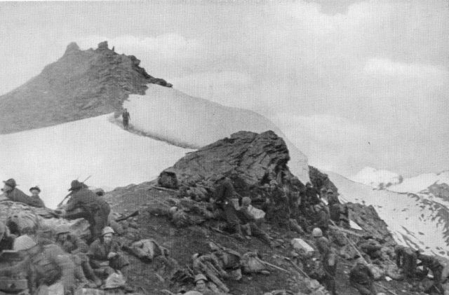 Photograph of the Val Dora battalion of the 5th Alpini Regiment in action in the Colle della Pelouse during the Italian invasion of France in June 1940.