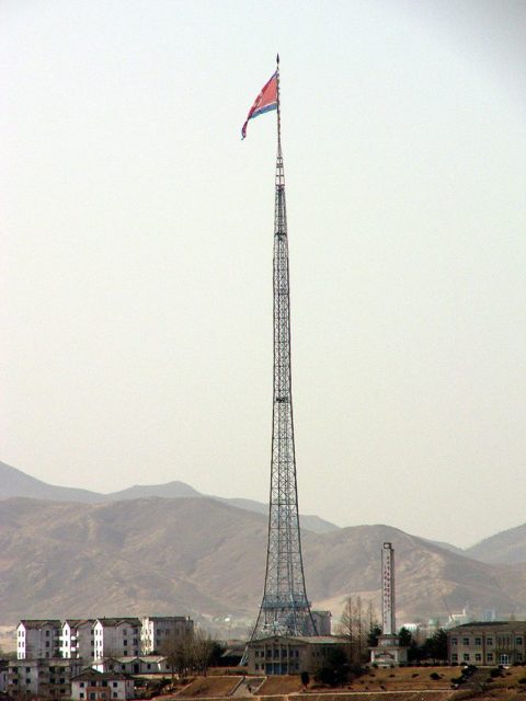 The fourth tallest flag pole in the world, located in Kijŏng-dong. 