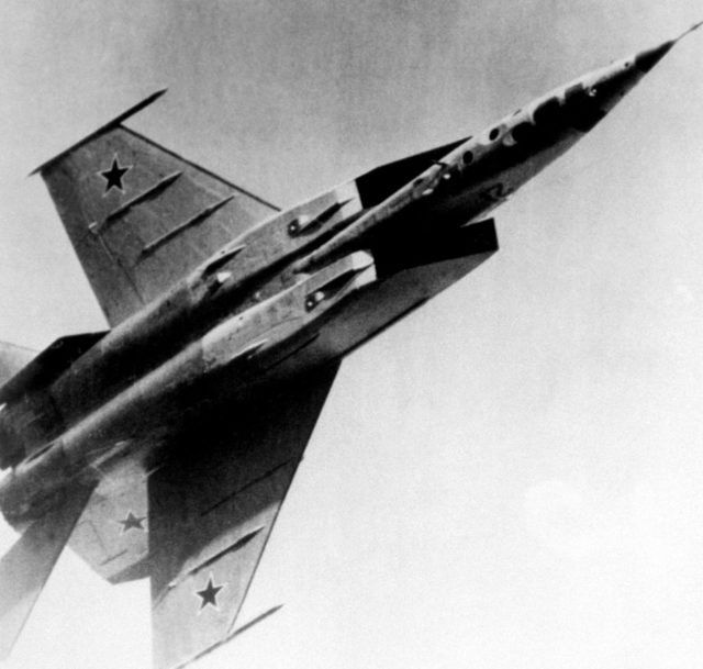 MiG-25 RBW Foxbat-B. Wikipedia / Public Domain