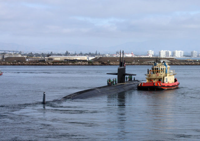 us_navy_101116-n-4047w-005_the_los_angeles-class_attack_submarine_uss_san_francisco_ssn_711_departs_for_its_six-month_western_pacific_ocean
