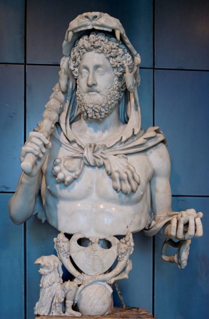 Commodus dressed as Hercules
