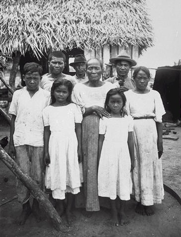 Chamorro people in 1915 Photo Credit