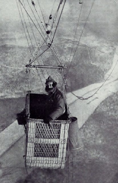 WW1 French balloon observer, 1918.