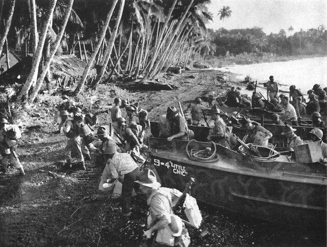 New Zealand soldiers landing at Baka Baka, Vella Lavella on September 17, 1943 to reinforce the U.S. 35th Infantry Regiment, 25th Division Photo Credit