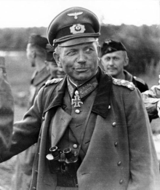 Heinz Guderian on the Eastern Front. Photo: Bundesarchiv, Bild 101I-139-1112-17 / Knobloch, Ludwig / CC-BY-SA 3.0.