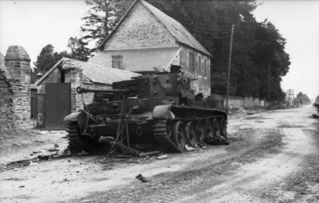 Knocked out Cromwell tank in Villers-Bocage. Bundesarchiv – CC-BY SA 3.0