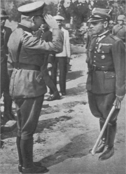 Major Sucharski surrendering to General Eberhardt.