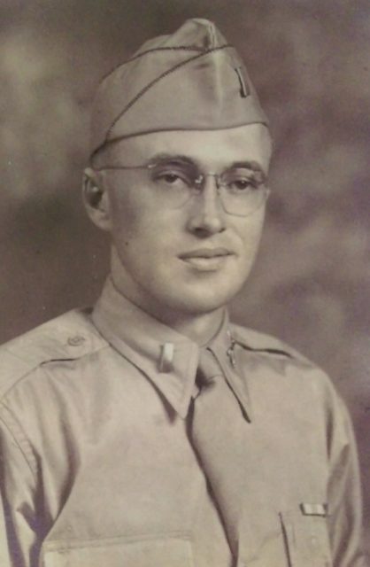 A Kentucky native, Peyton Russell served in WWII, becoming an artillery officer and serving in Alaska and Europe. He moved to Mexico, Mo., after the war and served more than 30 years with the Missouri National Guard. Courtesy of David Russell.