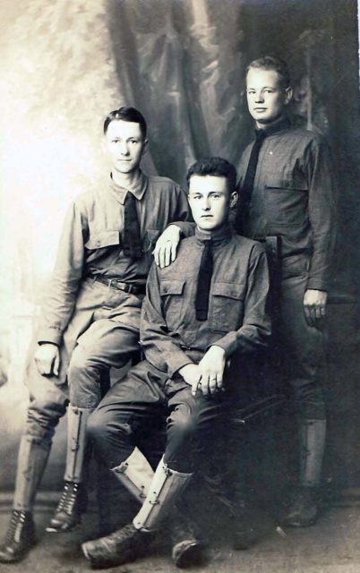 The late Homer McCrea, center, of Elston, Mo., traveled to Jefferson Barracks in May 1917 to join the Army with his stepbrother, Luther Landrum (not pictured). Courtesy of Jean Landrum Christian.