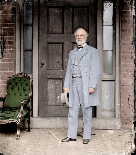 Robert E. Lee on Porch. Mads Madsen / mediadrumworld.com