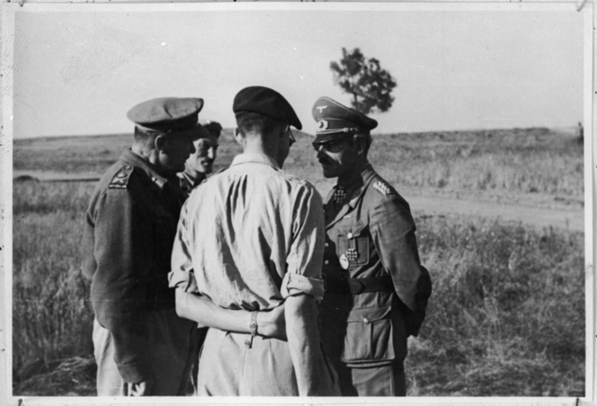 Generalmajor Kurt von Liebenstein (right) with Lieutenant General Bernard Freyberg (left), commander of the 2nd New Zealand Division. and Brigadier Graham after the surrender of Axis forces in Tunisia.