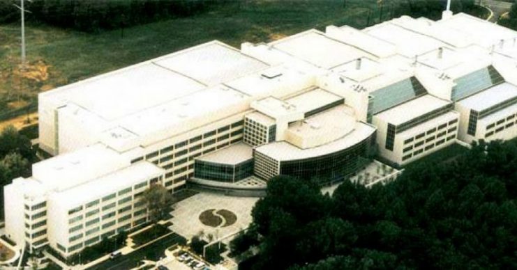 Aerial view of the completed Archives II facility in 1998
