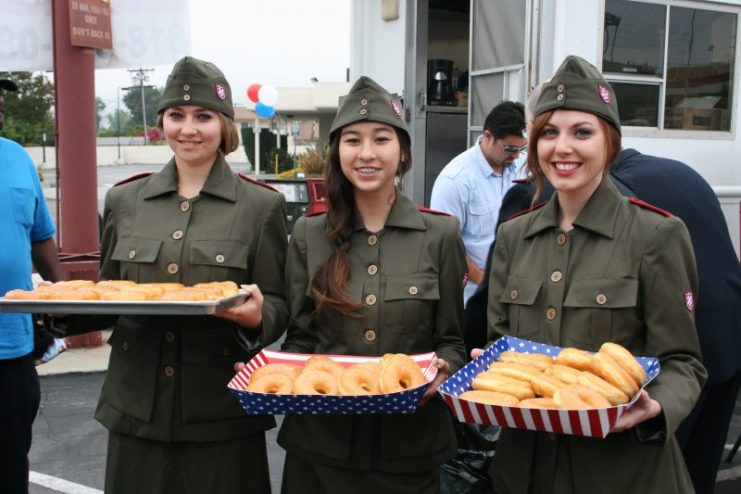 Donut Lassies in 2013. Photo: Salvation Army USA West / Flickr / CC-BY-SA 2.0