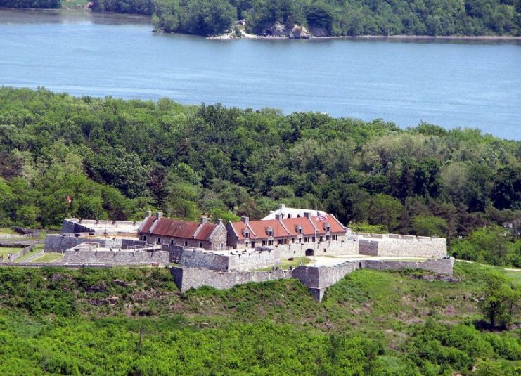 Fort Ticonderoga, Ticonderoga, New York, from Mount Defiance. Photo: Mwanner / CC-BY-SA 3.0