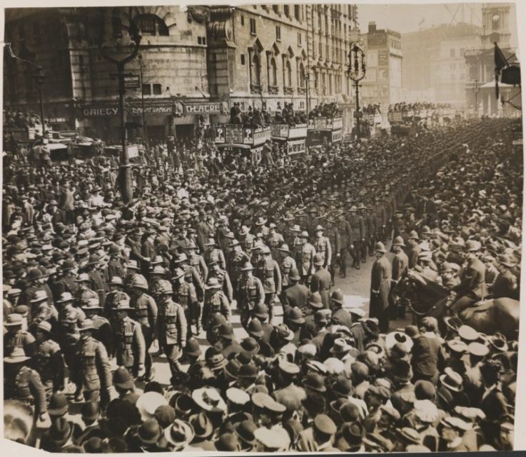 Australian and New Zealand soldiers marching to Westminster Abbey to commemorate the first Anzac Day, London, 25 April 1916.