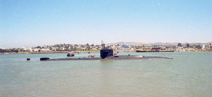 Parche (SSN-683) in the Mare Island Channel departing the yard on 19 August 1994 with the assistance of Skenandoa (YTB-835).