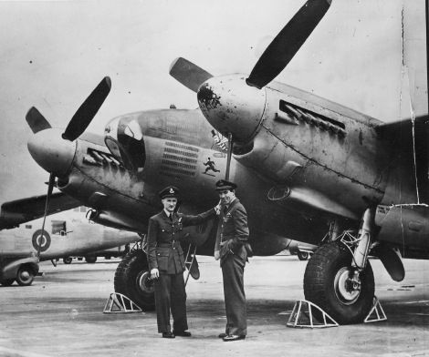 Baker, Briggs and “F-for-Freddie” at de Havilland Canada’s Downsview base in Ontario on May 6, 1945