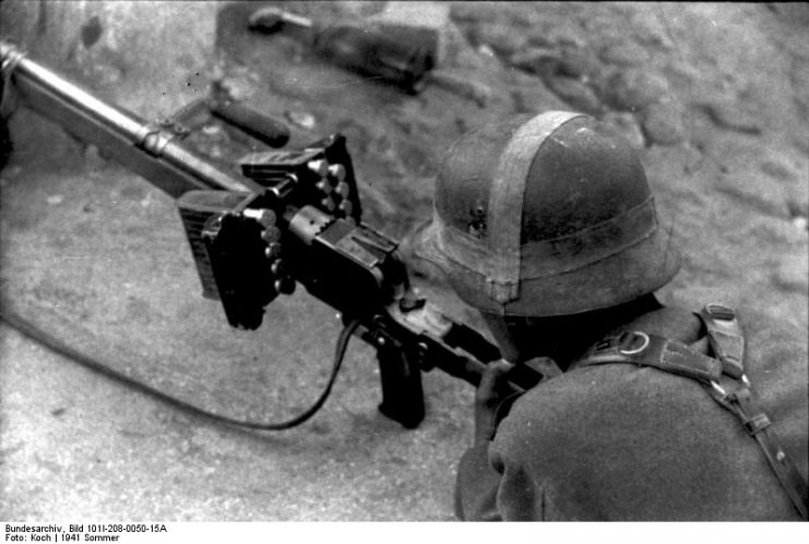 PzB 39 in action in 1941. Note two magazines each containing 10 rounds for a practical increase in the rate of fire. Photo: Bundesarchiv, Bild 101I-208-0050-15A / Koch / CC-BY-SA 3.0