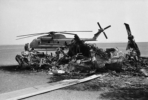 US burned helicopter in Operation Eagle Claw