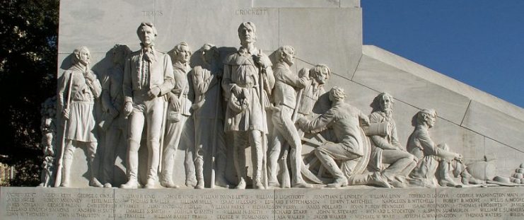 Cenotaph of the Alamo defenders (fragment), San Antonio, Texas, USA. Photo: Zygmunt Put / CC-BY-SA 4.0