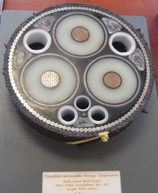 Cross section of submarine power cable used in Wolfe Island Wind Project. Photo: Z22 / CC-BY-SA 3.0