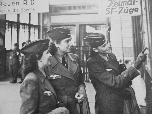 German Women Auxiliaries in World War II.
