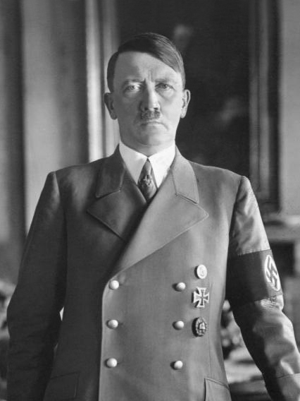 Portrait of Adolf Hitler. Photo: Bundesarchiv, Bild 183-H1216-0500-002 / CC-BY-SA