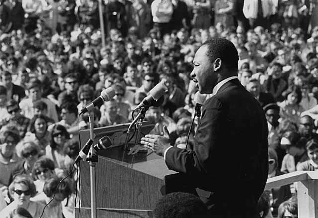 Martin Luther King, Jr. speaking to an anti-Vietnam War rally. By Minnesota Historical Society – CC BY-SA 2.0