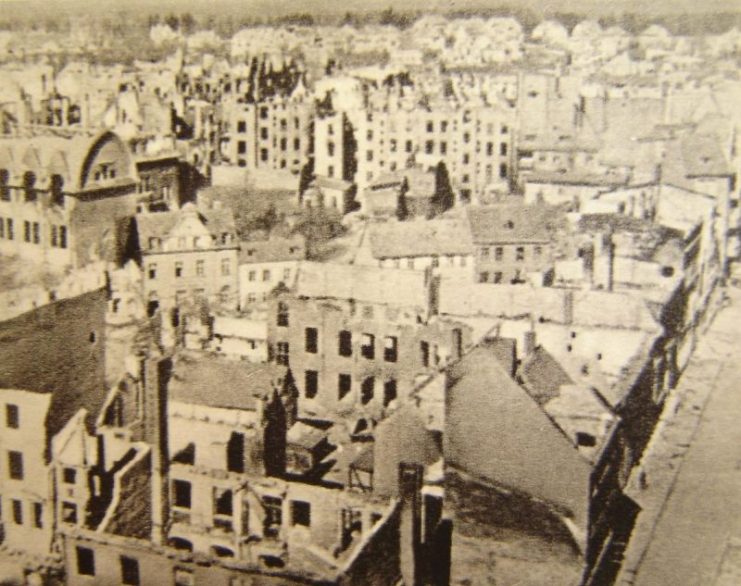 The city of Kołobrzeg in 1945.