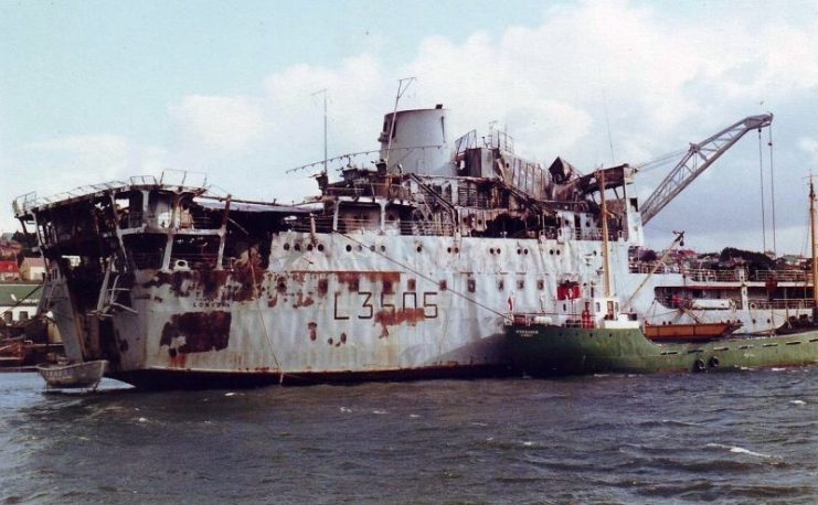 RFA Sir Tristran after the Argentine air attack. Ken Griffiths / CC BY-SA 4.0