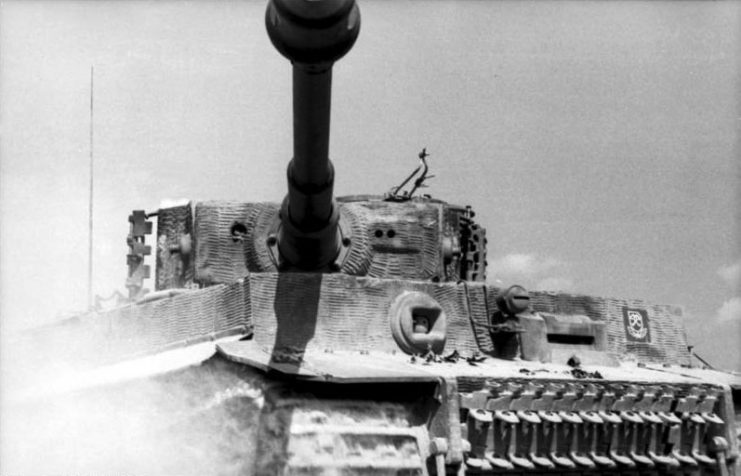 The Tiger I’s armor was up to 120 mm on the mantlet. Photo: Bundesarchiv, Bild 101I-299-1805-10 / Scheck / CC-BY-SA 3.0