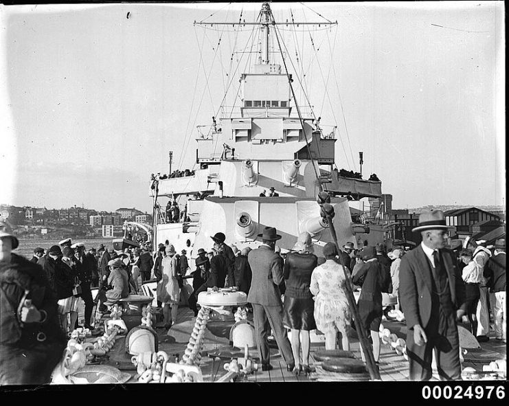 Crowds inspect HMAS AUSTRALIA II at Circular Quay, Sydney.1928