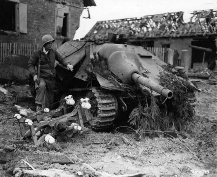 Destroyed Hetzer Jagdpanzer 38 – Notice the impact was from the side.
