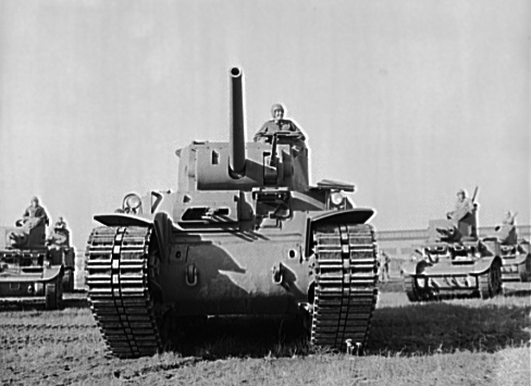 Front view of M6, with several early M3 light tanks in the background