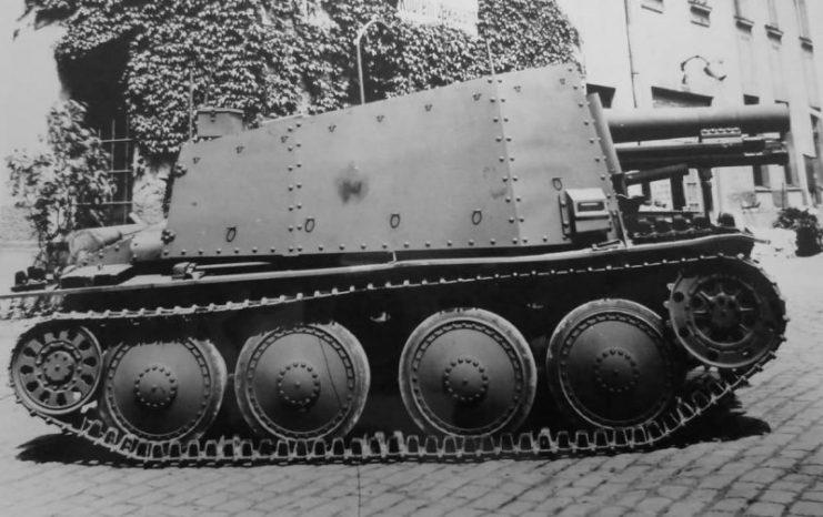 Grille Ausf. H 15 cm s.I.G. 33 (Sf) auf Panzerkampfwagen 38(t) 3