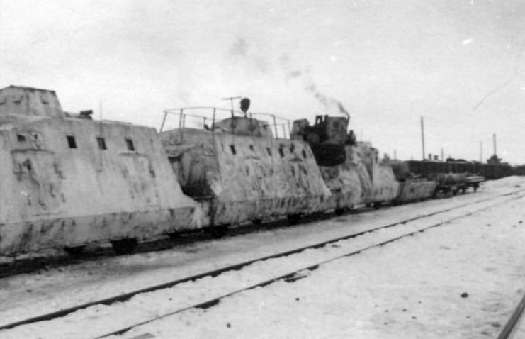 Panzerzug German armored train with winter camouflage