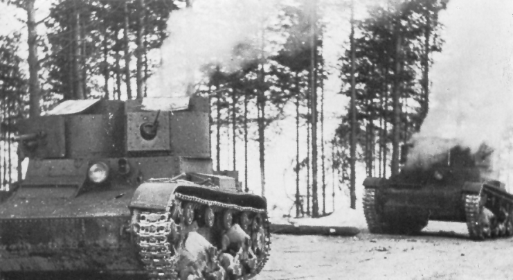 Twin-turreted T-26 mod. 1931 with riveted hull and turrets, armed with the 37 mm Hotchkiss gun (PS-1) in the right turret. Battle of Tolvajärvi. December 1939.