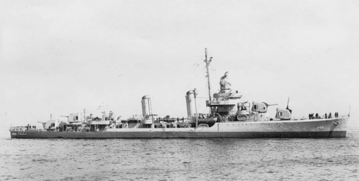 USS Rodman (DD-456), off Boston, 2 April 1943.
