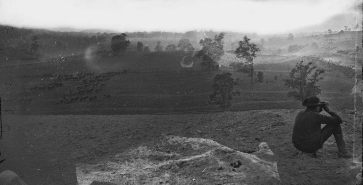 Undeployed reserve artillery in the fields near McClellan’s Headquarters at the Phillip Pry House, likely taken two days after the battle. Looking east toward the Keedysville Pike.