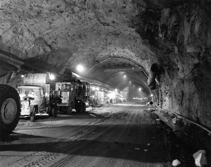 Cheyenne Mountain tunnel construction, Apr 1962