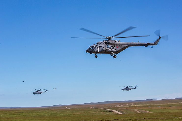 Russian Mil Mi-8 helicopters during Vostok 2018. By Mil.ru CC BY 4.0