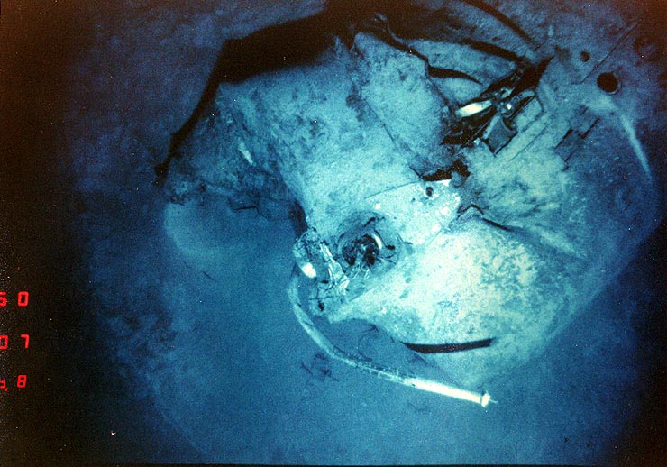 Distorted hull section of sunken USS Scorpion, 1986 Wreck of USS Scorpion (SSN-589) “400 miles Southwest of the Azores: