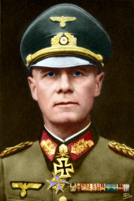 Erwin Rommel in 1942. By Bundesarchiv Bild CC BY-SA 3.0 de