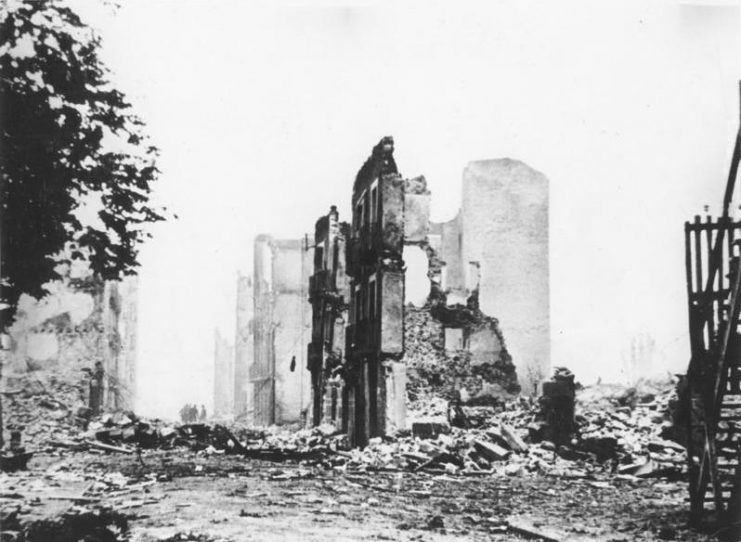 Ruins of Guernica. By Bundesarchiv Bild CC-BY-SA 3.0