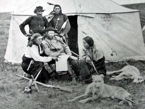 Custer and Bloody Knife (kneeling left), Custer’s favorite Indian Scout