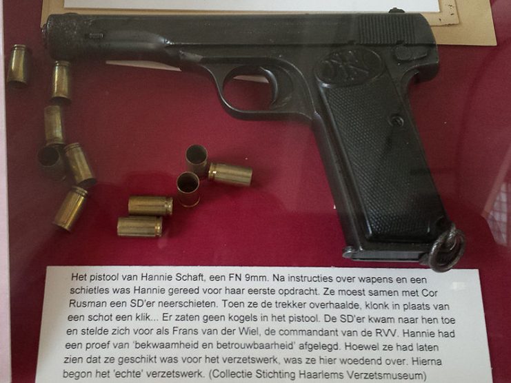 Pistol of Hannie Schaft – Thayts – CC BY-SA 4.0