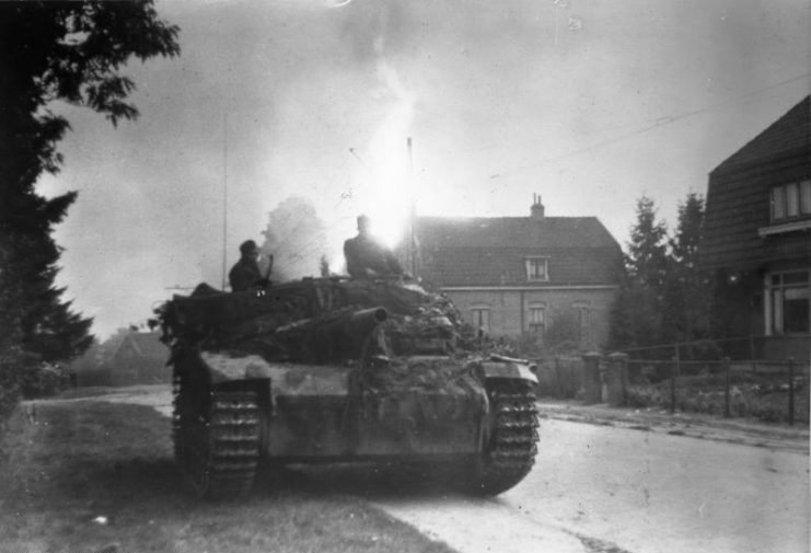 A German StuG III at Arnhem.Photo: Bundesarchiv, Bild 183-J27757 / CC-BY-SA 3.0
