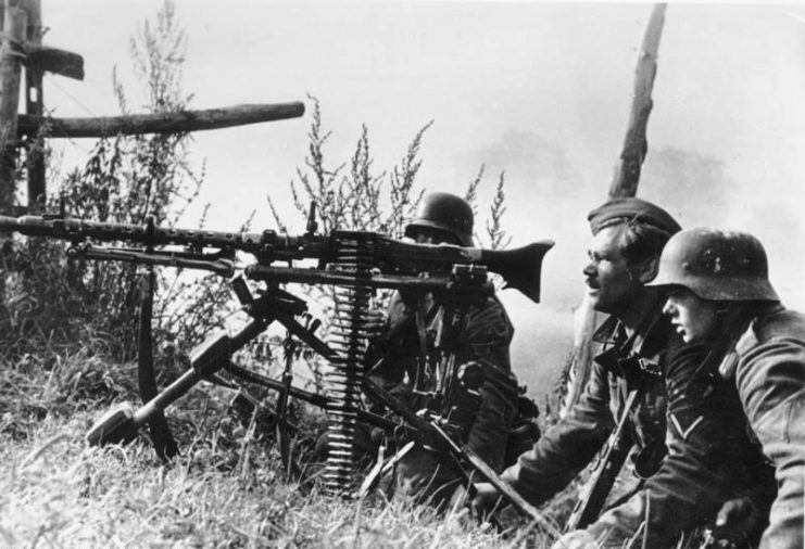 German infantry with an MG 34, Army Group Center, Battle of Rzhev, Summer 1942. Photo:Bundesarchiv, Bild 183-B21964 / Lachmann / CC-BY-SA 3.0