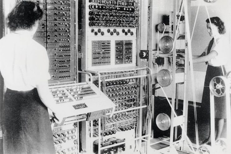 A Mark 2 Colossus computer. The ten Colossi were the world’s first (semi-) programmable electronic computers.q