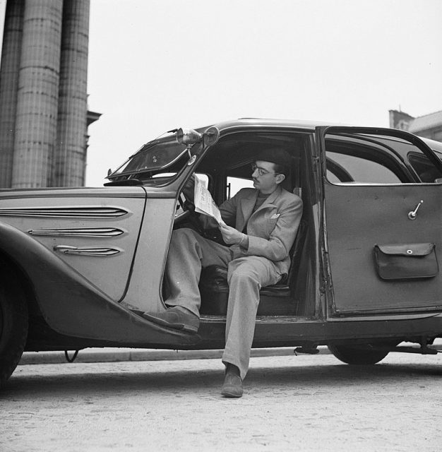Peugeot 402, 1948.